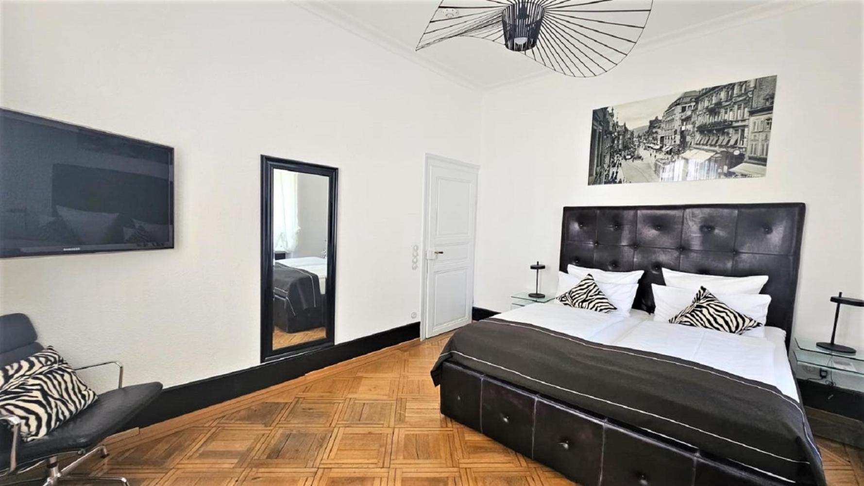 Historical Luxury Homes - Stadtvilla Mit Jacuzzi Und Garten Freiburg im Breisgau Luaran gambar