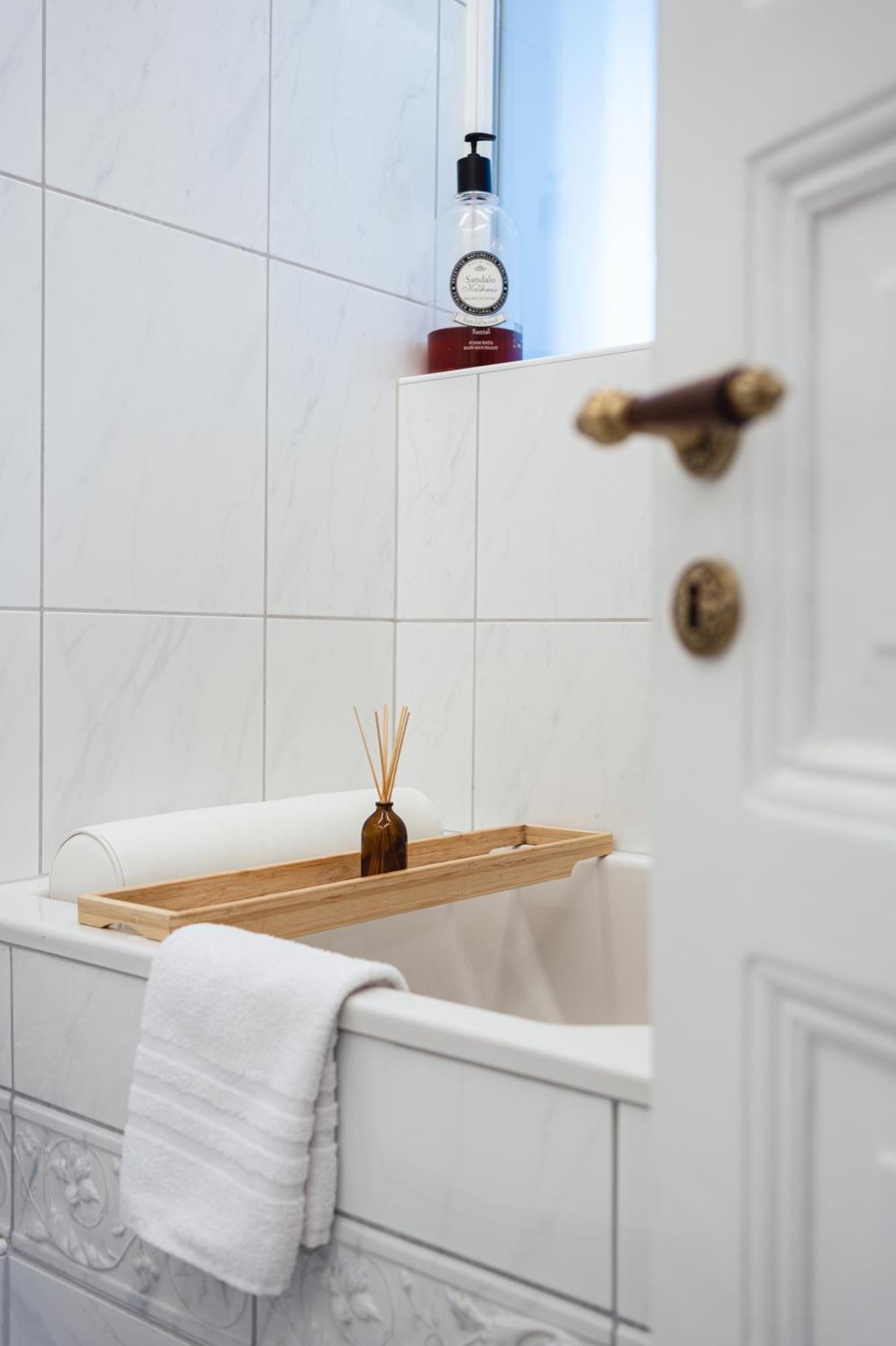 Historical Luxury Homes - Stadtvilla Mit Jacuzzi Und Garten Freiburg im Breisgau Luaran gambar