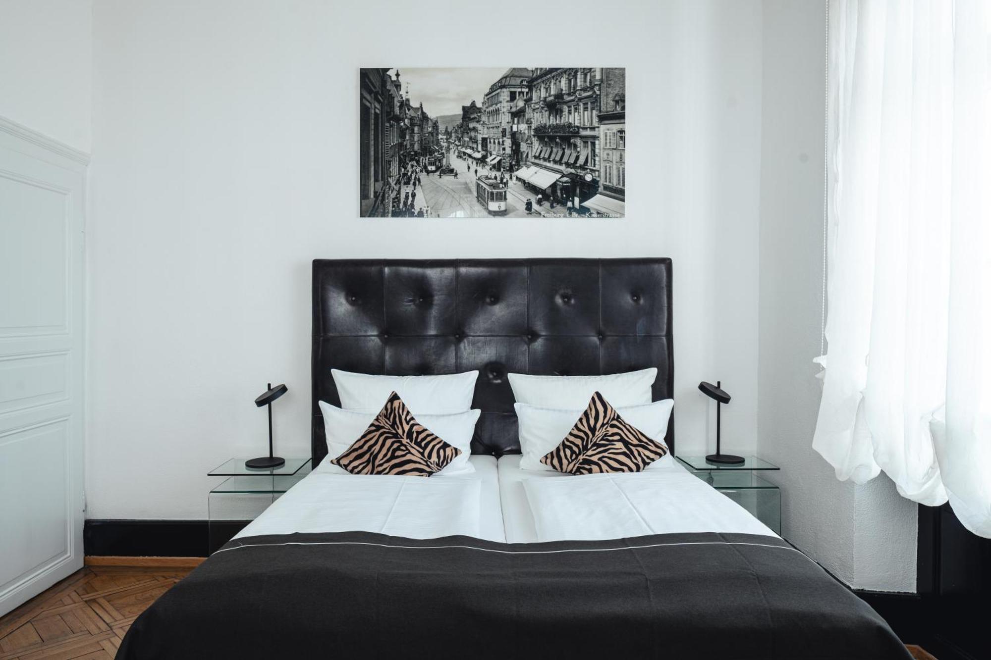 Historical Luxury Homes - Stadtvilla Mit Jacuzzi Und Garten Freiburg im Breisgau Luaran gambar